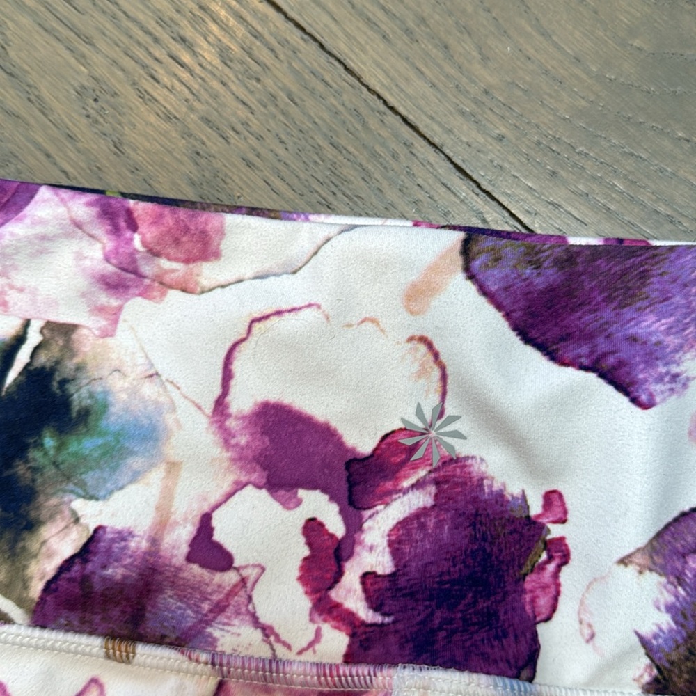 Athleta Floral Crooped Leggings with side pockets and mesh panels - Picture 6 of 7